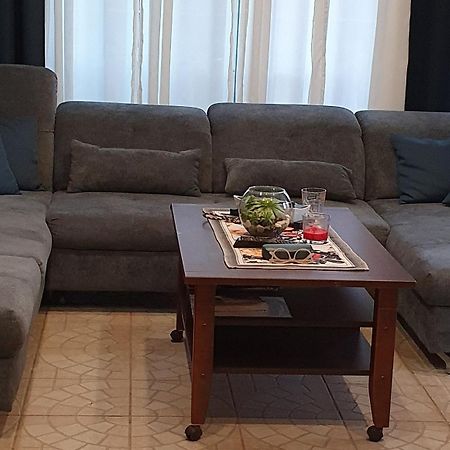 Kate'S Home Tisno Quarto foto