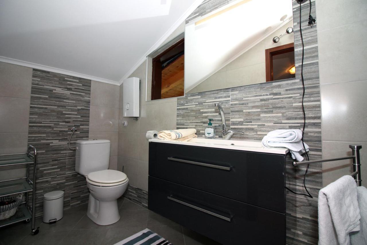 Kate'S Home Tisno Exterior foto