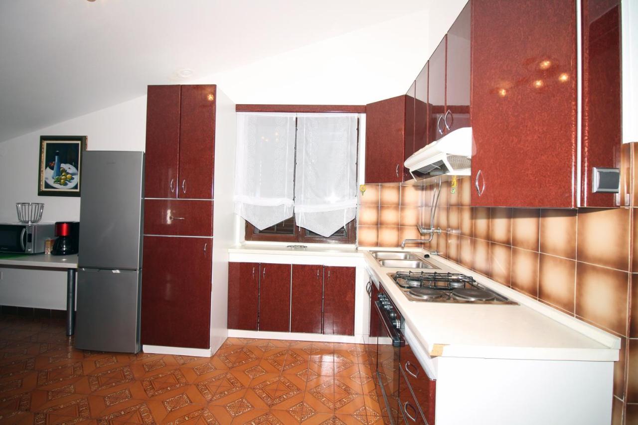 Kate'S Home Tisno Exterior foto